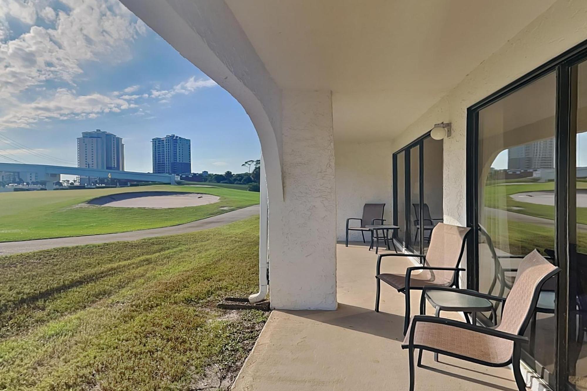 Edgewater 506 Apartment